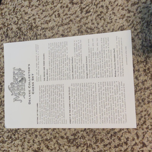 The Muppet Show Deluxe Collector's Chess Set - Picture 4 of 5